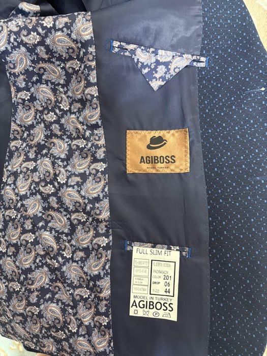 Продам мальчиковый подростковый костюм