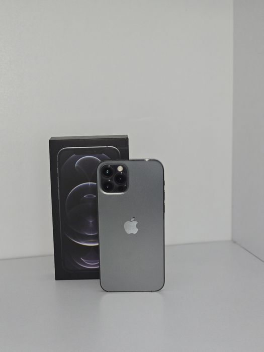 Iphone 12 pro 128GB Graphite в много добро състояние