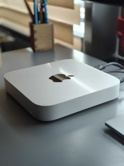 Mac mini cu Apple M2 chip 2025
