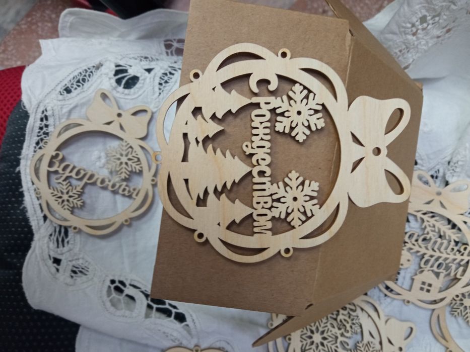 Элементы оформления, украшения новогодних праздников