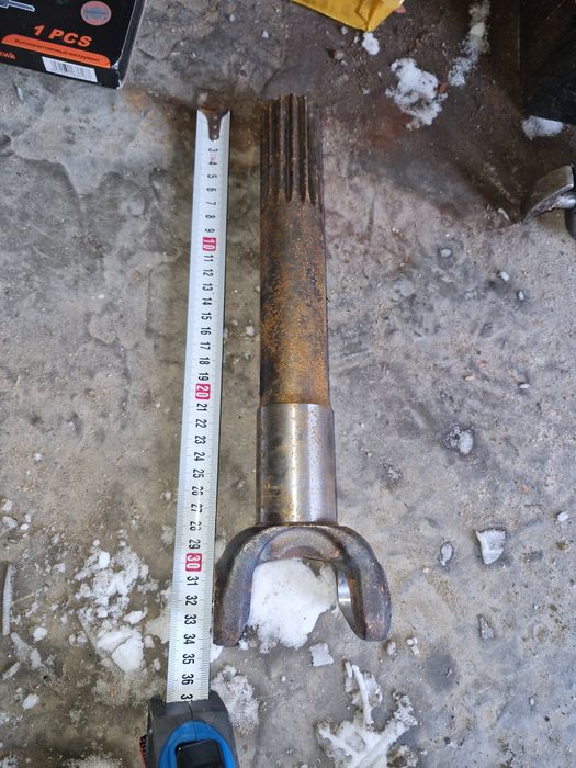 Продам полуось  привода от эксковатора