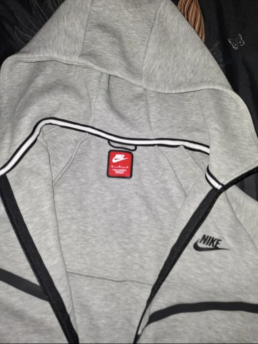 Nike tech windrunner