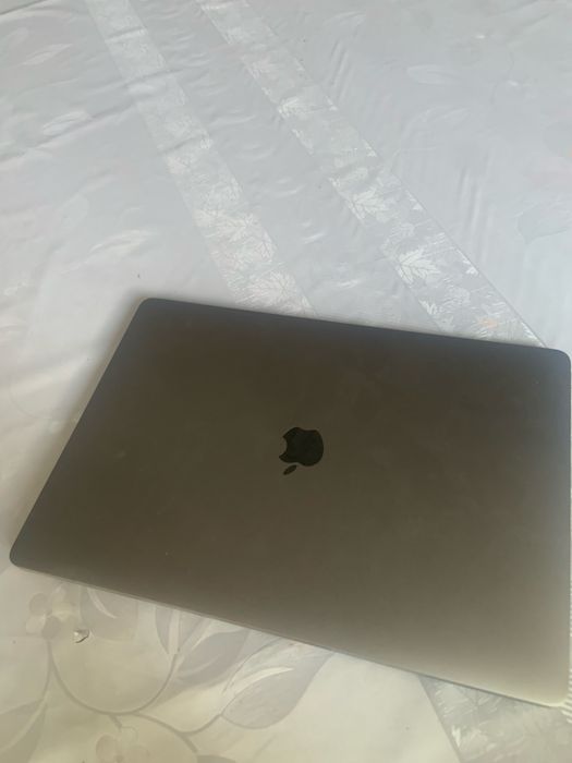 MacBook Pro 15 2019