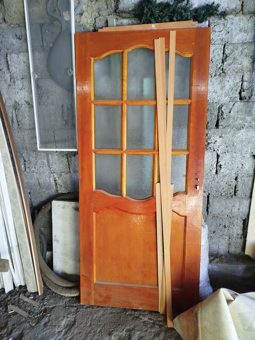 Продам межкомнатные двери