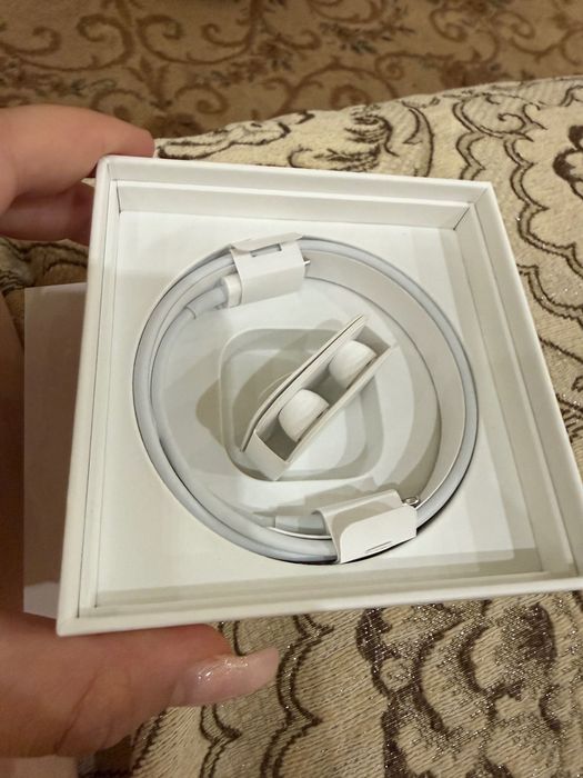 AirPods Pro чехол в подарок