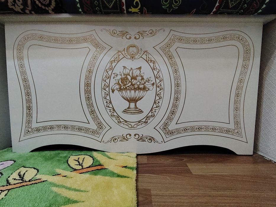 Сандық, 2 үлкен.