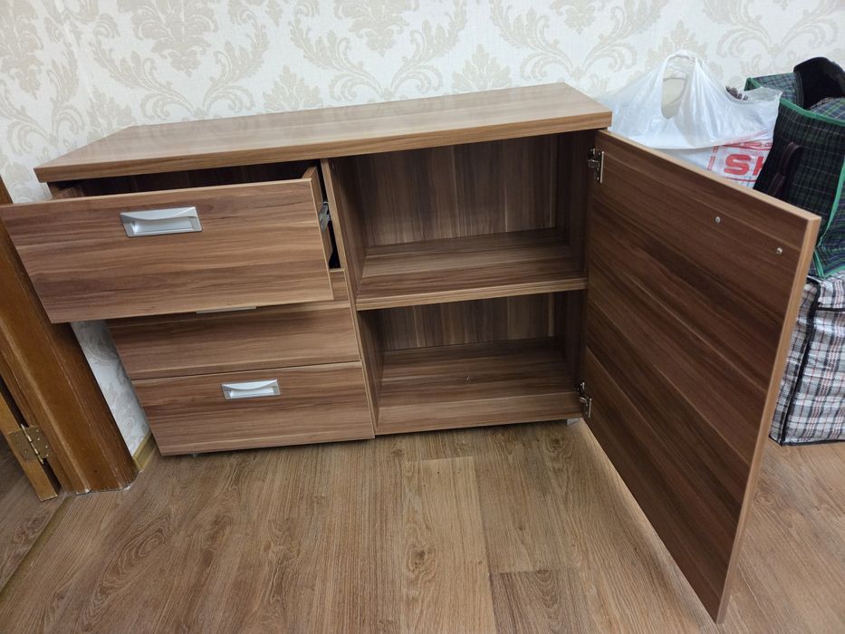 Продаётся набор мебели для спальни. Б/у