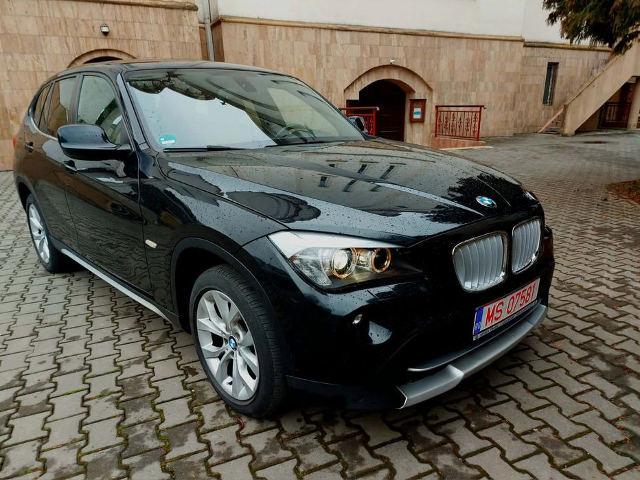 BMW x1 2.0D Automate ,204CP X-DRIVE (4X4) xenon, Nav,piele,x-line FULL