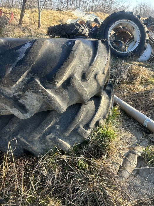 Roti 16,9 r 34 tractor renault international u650 fendt