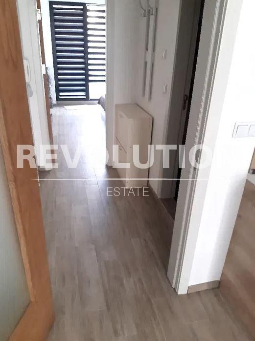 Дава се под наем Двустаен апартамент в Варна, Общината - 50 кв.м за 450 € - Снимка #3