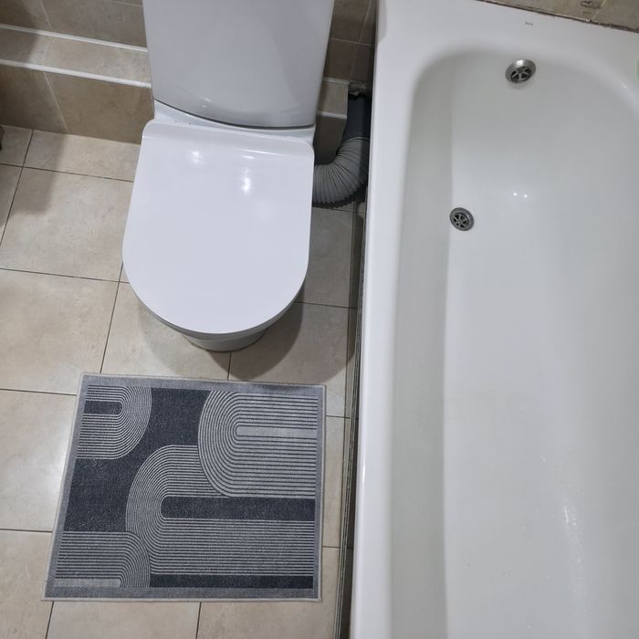 Сдам 2 х комн  центр