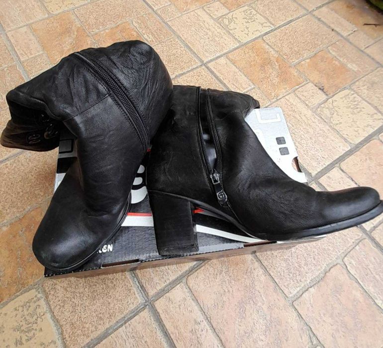 Ботуши 2 бр. дамски /  1 бр. дамски обувки,  TENDENZ