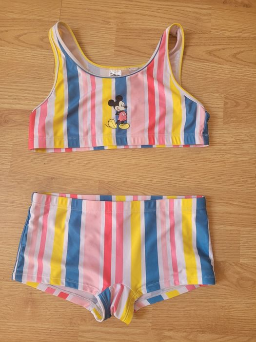 costum de baie fetite in 2 piese.