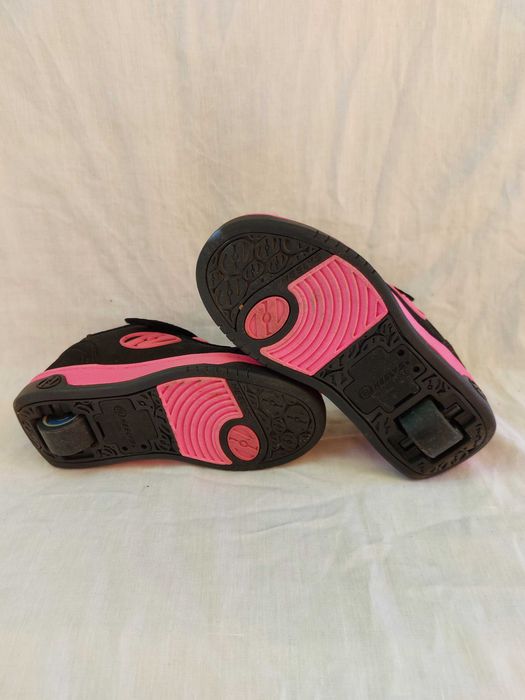 Adidasi/pantofi cu roti/role HEELYS,marime 30 (17 cm)