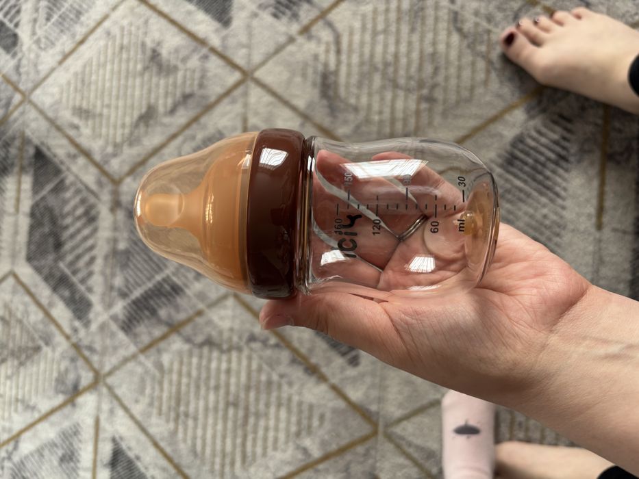 Продам новую бутылочку