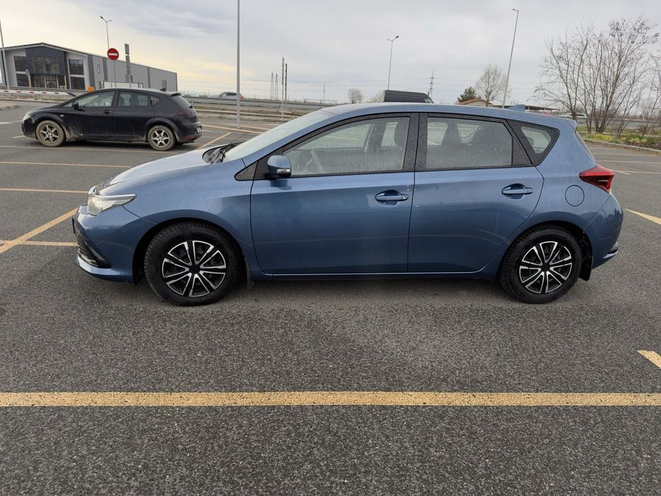 Toyota AURIS 2017