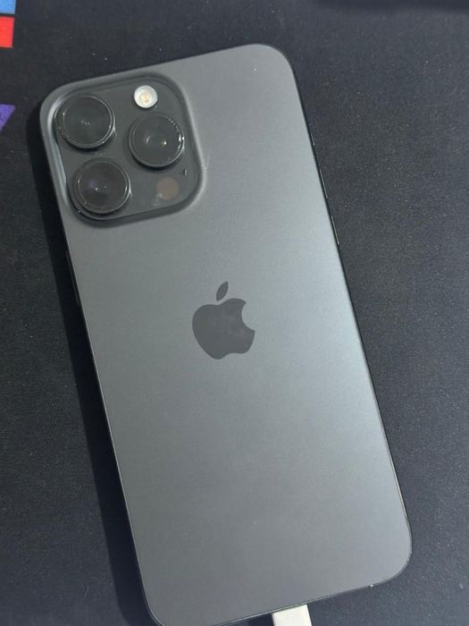 Продаю Iphone 15 pro max 1 терабайт