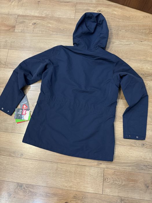 Дамско яке Helly Hansen XL размер НОВО със забележка