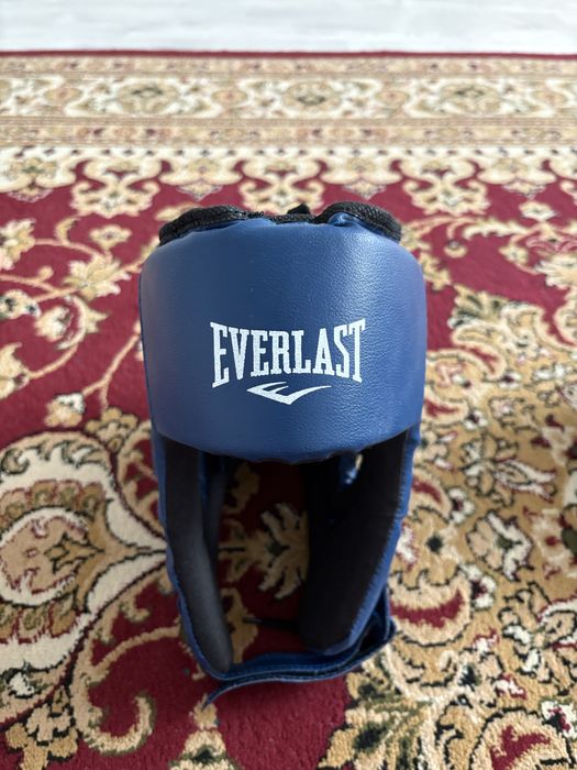 Продам шлем для бокса Everlast