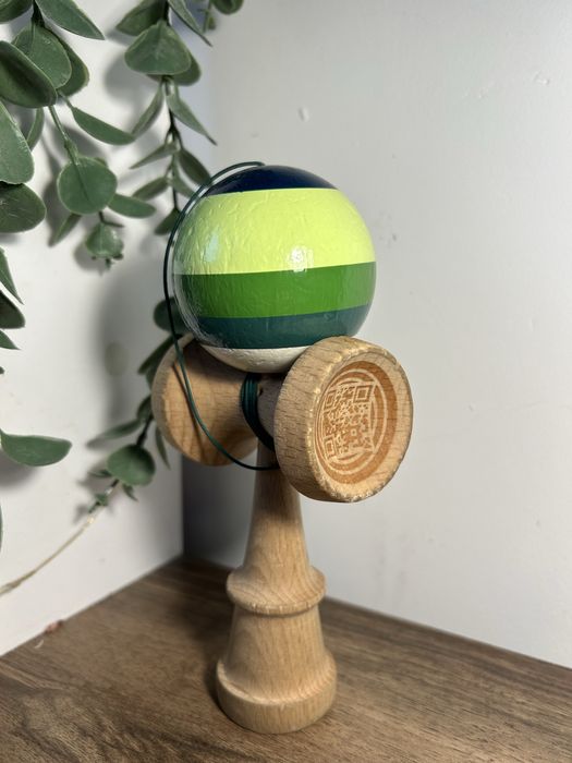 Kendama sweets green stripe