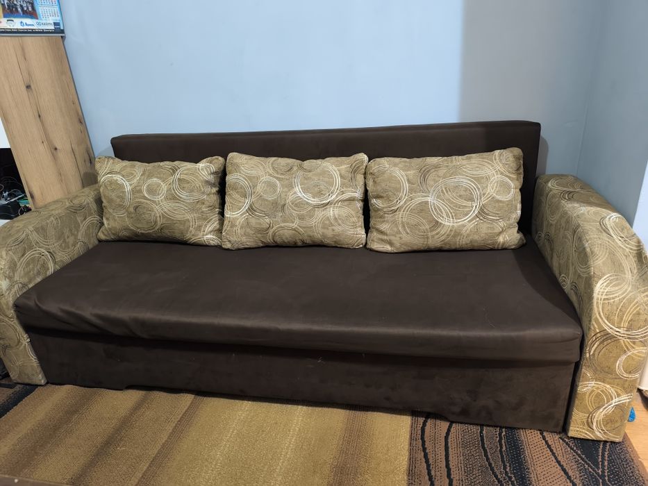 СПЕШНО! Кафяв  диван с функция сън и ракла