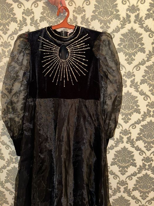 Продаю вечерние платья