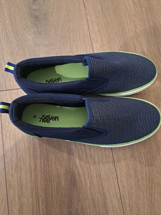 Гуменки 5Even7ive, 38 номер.