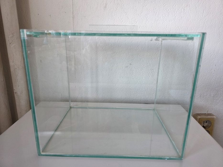 Аквариум  - стъклен