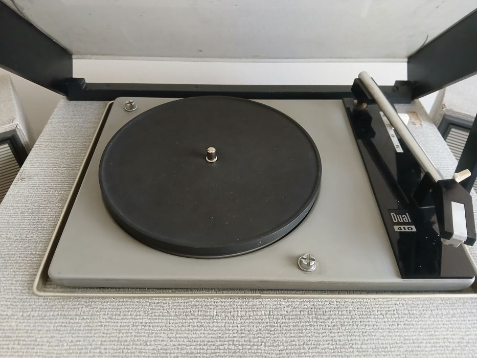 Sistem audio cu lămpi- radio cu pickup  Bölkow Belstereo,an 1963.