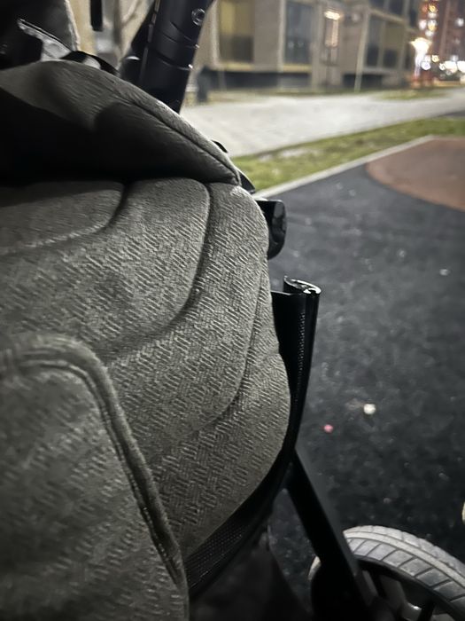 Коляска с люлькой