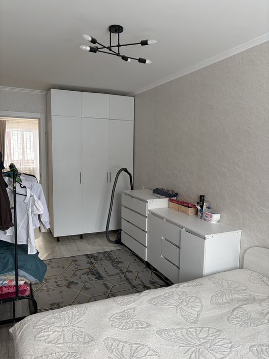 Продам теплую 2 комн квартиру