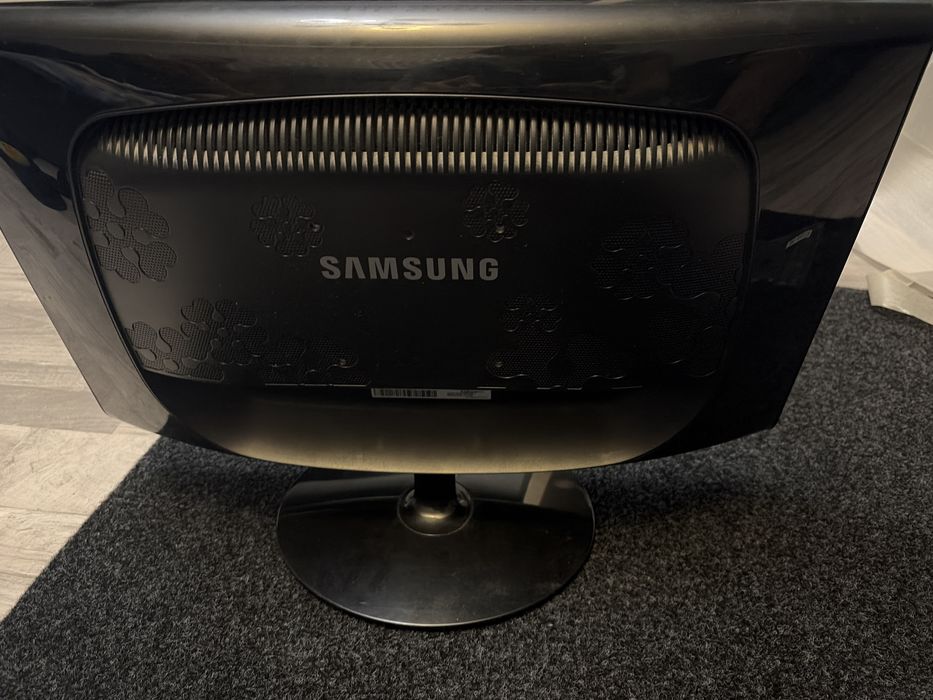 Монитор Samsung 22