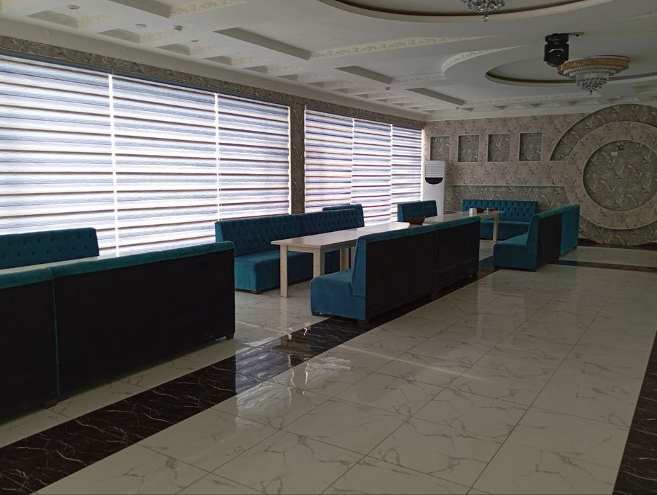 Тайер бизнес учун жой Икки каватли умумий овкатланиш учун чойхона