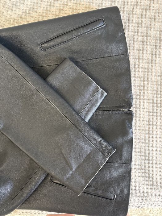 Продам кожанную куртку б/у 18000 т