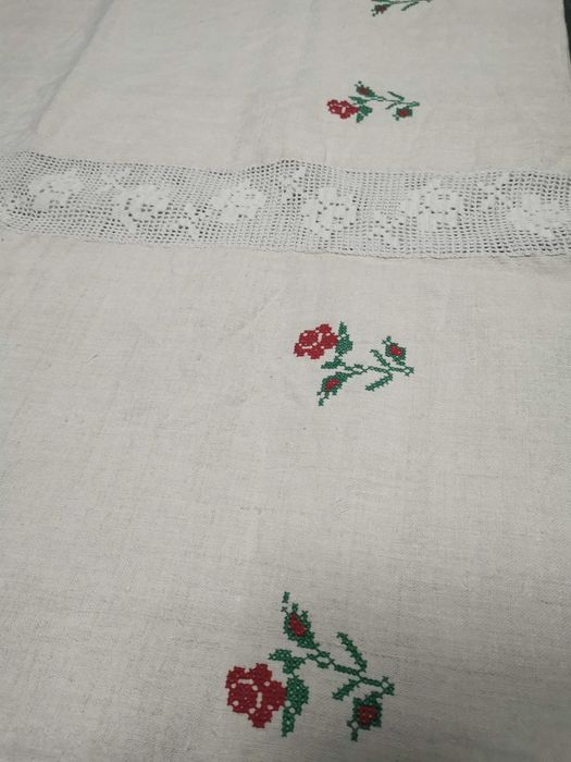 Ștergare vechi și fețe de masă