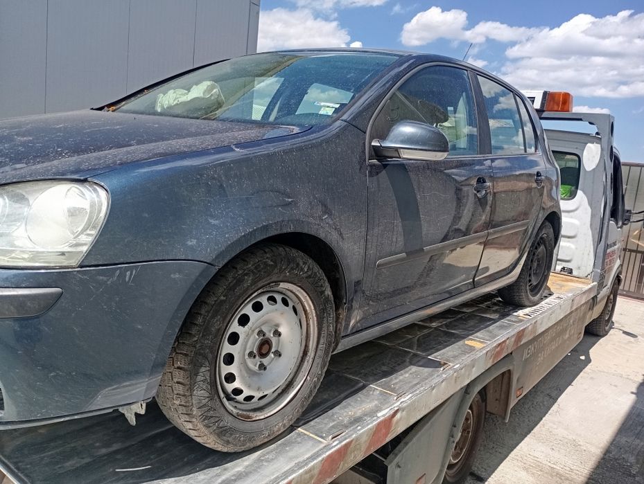 Голф 5 1.9 на части