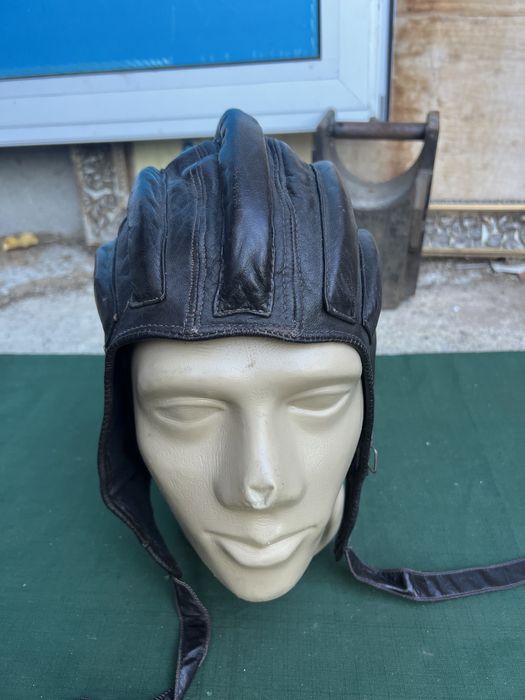 Продавам кожено боне