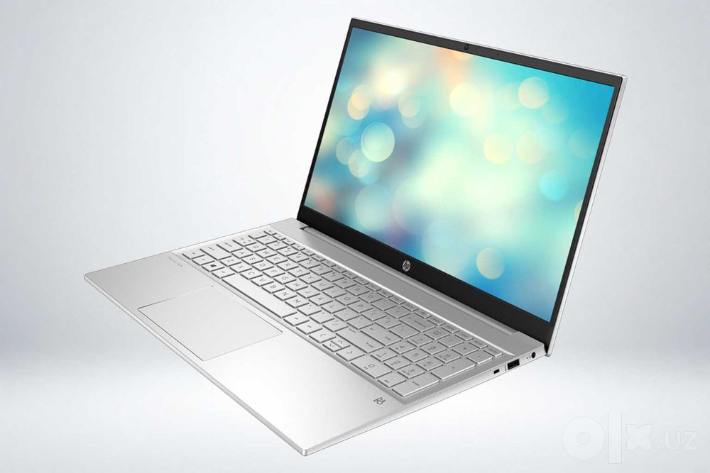 HP Pavilion 15 — 15.6" FHD IPS, Ryzen 5 5500U, 8GB RAM, 512GB SSD