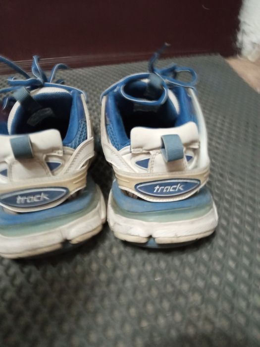 Balenciaga track 2
