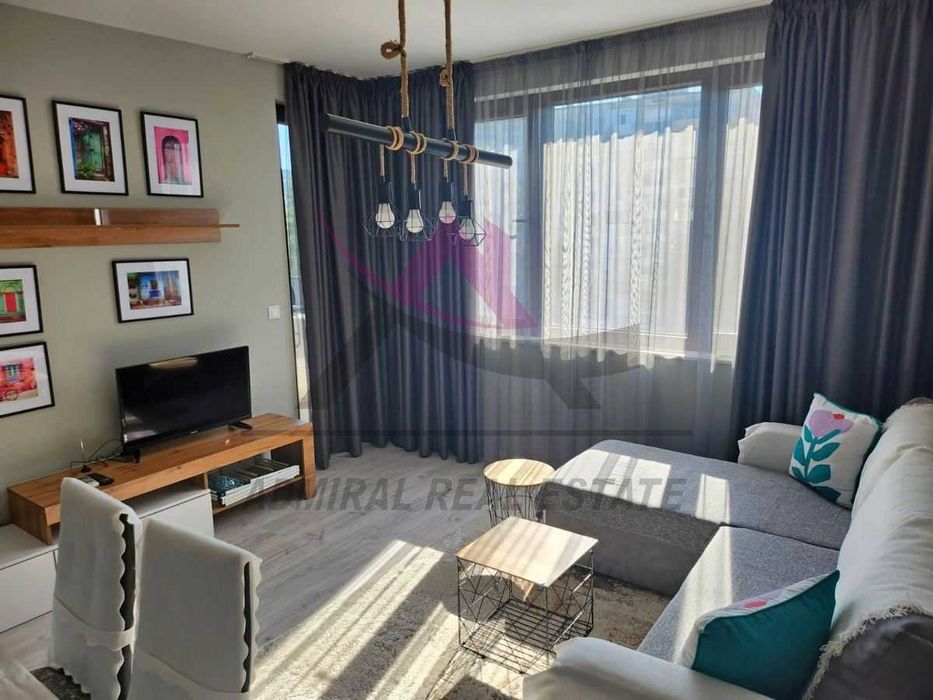 Дава се под наем Тристаен апартамент в Варна, Младост 1 - 90 кв.м за 750 € - Снимка #2