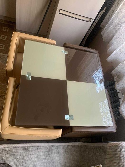 Стол+стулья для кухни