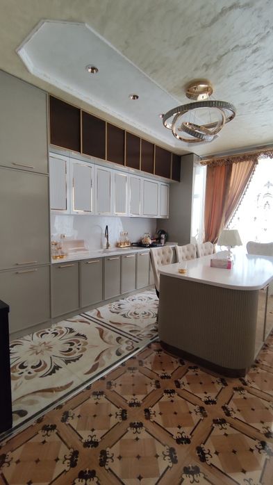 Сдаётся 3/3/10 Новостройка Узбум Хокимият напротив Альфраганус