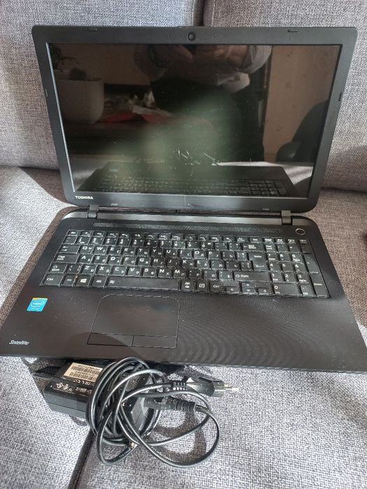 Лаптоп.Полван е много малко.За лична употреба.