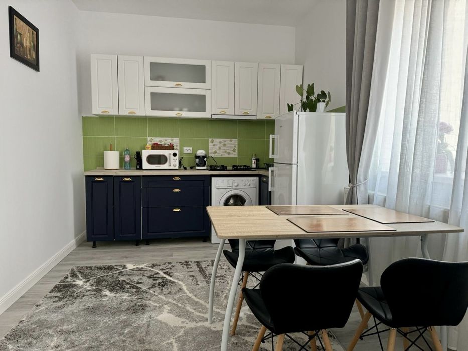 Vand apartament ultracentral pretabil orice afacere