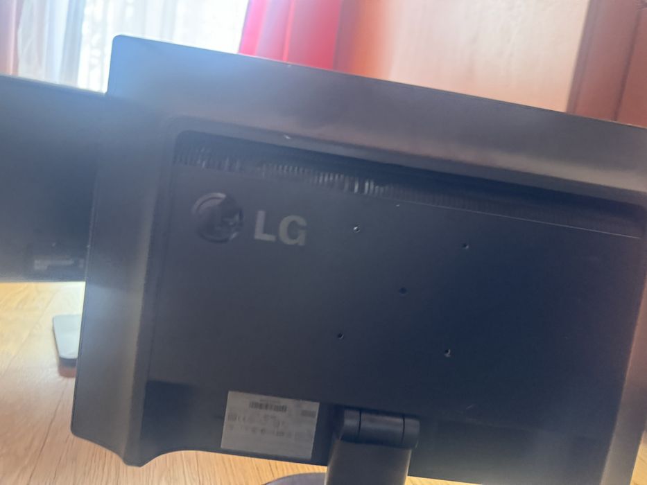 Monitor si unitate LG, Monitor PC Dell, Imprimanta Konica Minolta