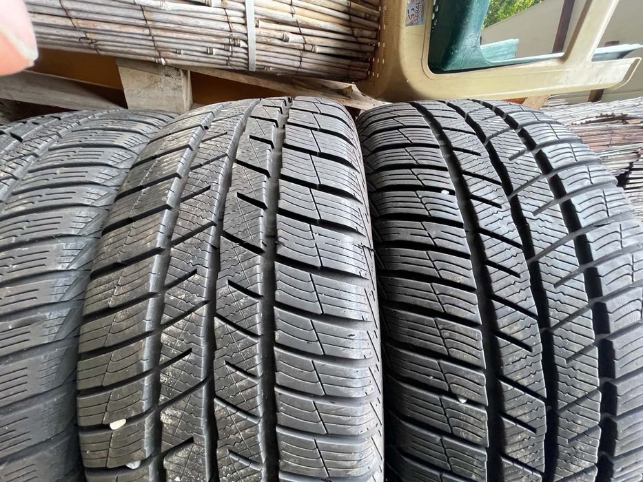 Зимни Гуми R18.