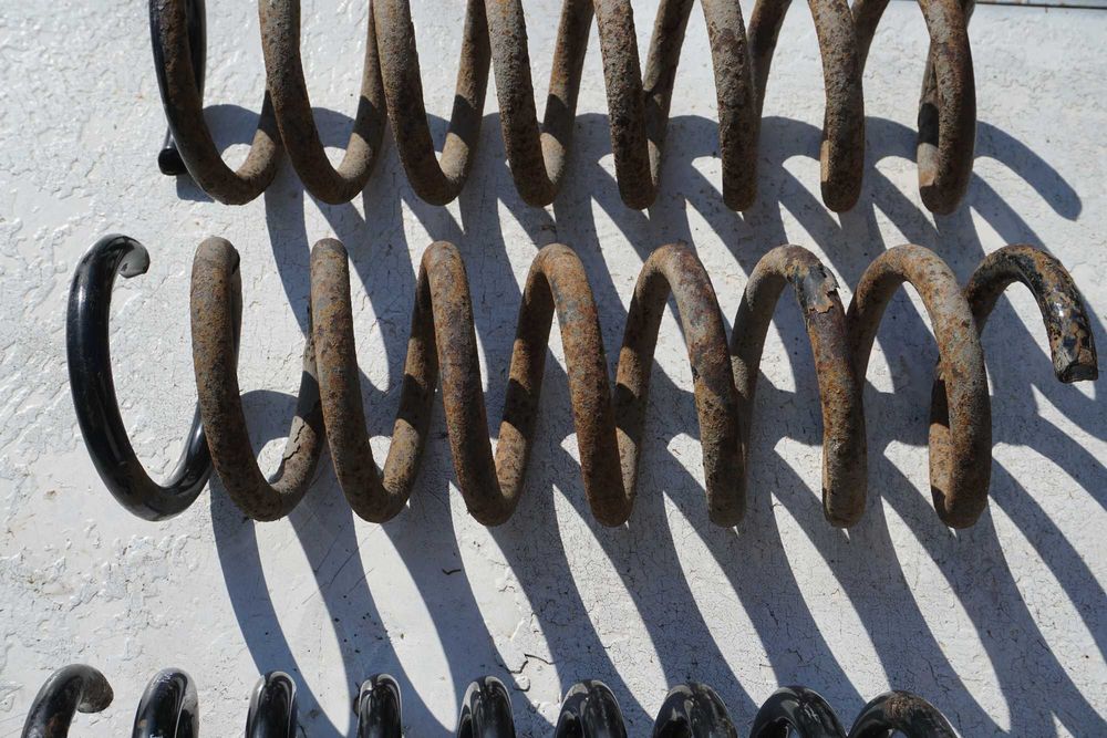 4 броя Пружини за Mercedes E200 Elegance W210