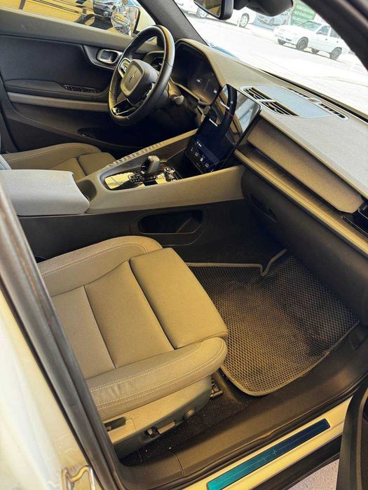 Volvo Polestar 2 2021й краска тозза