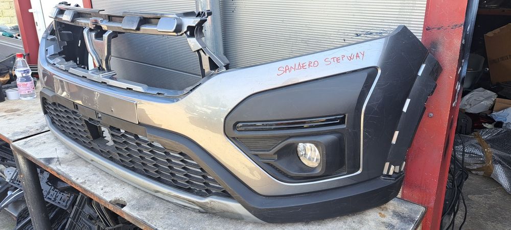 Bara fata Dacia Sandero 3 Stepway