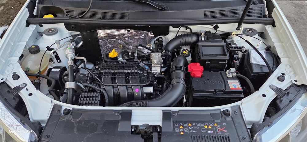 Dacia Logan (zero km)doar 20.000.km unic proprietar